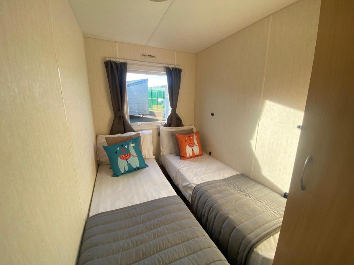 Lovely 8 Berth Caravan At Southview Holiday Park In Skegness Ref 33061C Exterior foto